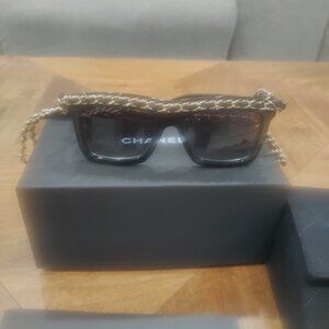 CHANEL sunglasses Brand New